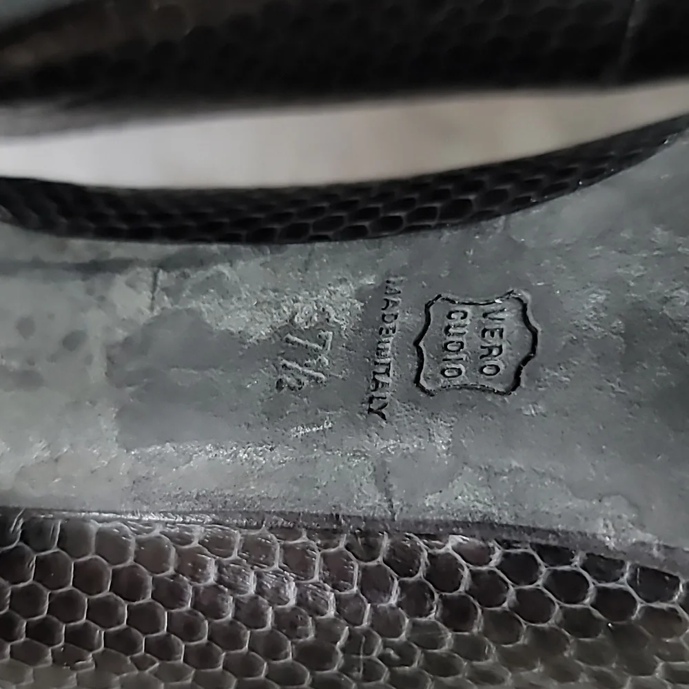 Lanvin black snakeskin heels with gold arched detailing  7 ½ - Picture 6 of 10